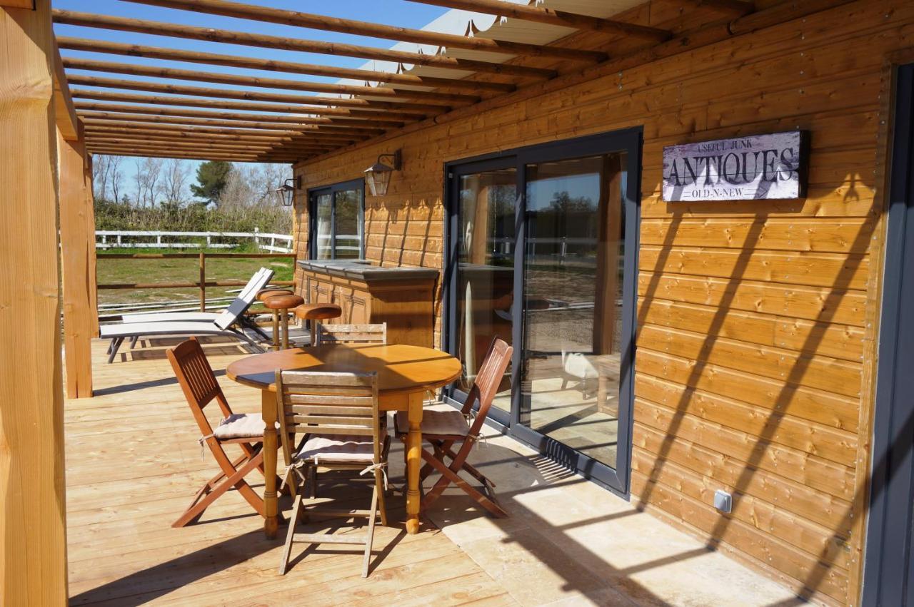 Gites Equestres Lou Caloun - Les Saintes Maries De La Mer Exterior photo