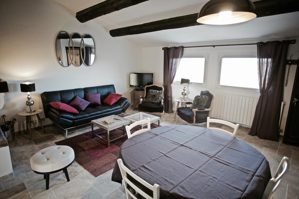 Gites Equestres Lou Caloun - Les Saintes Maries De La Mer Room photo