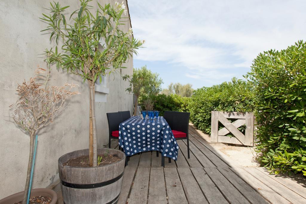 Gites Equestres Lou Caloun - Les Saintes Maries De La Mer Room photo